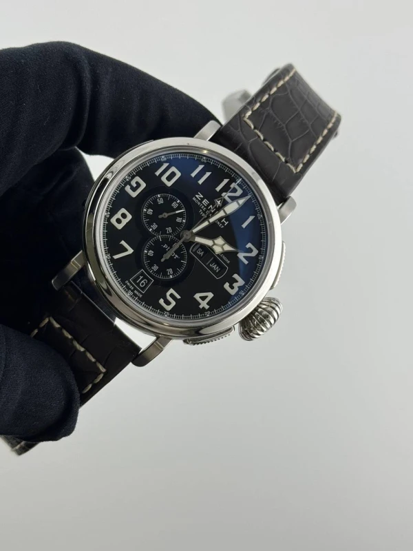 Zenith Montre d’Aeronef Type 20 Annual Calendar 03.2430.4054/21.c721 5