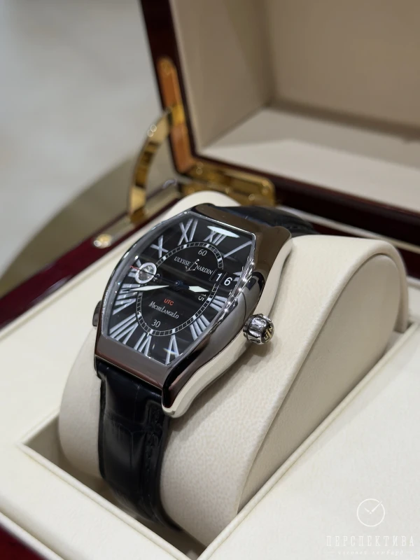 Ulysse Nardin Gigante UTC 223-11/42 4