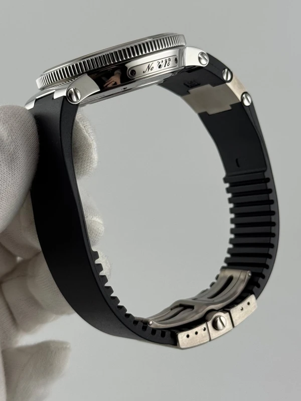 Ulysse Nardin Maxi Chronometer 43mm 263-67/42 7