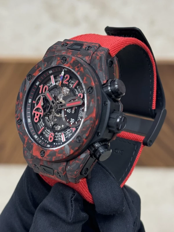 Hublot Red Carbon Alex Ovechkin 411.QV.1123.NR.OVK21 6