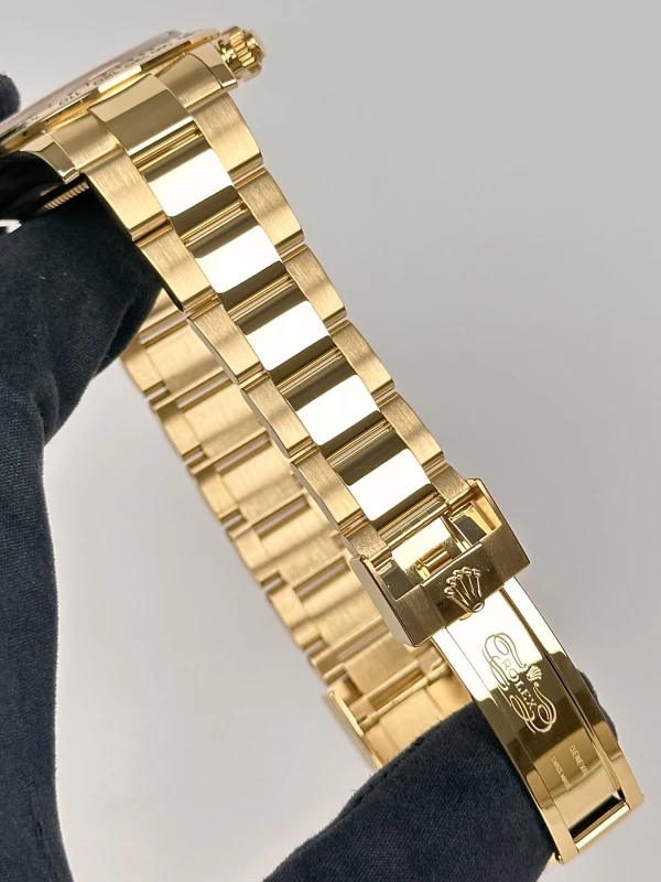 Rolex Cosmograph Daytona 40mm Yellow Gold 116508-0016 6