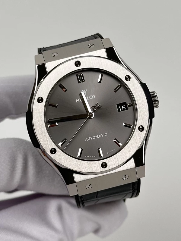 Hublot Racing Grey Titanium 45 mm 511.NX.7071.LR 3