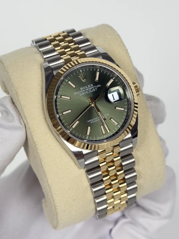 Rolex Datejust 36mm Steel and Yellow Gold 126233-0057 2