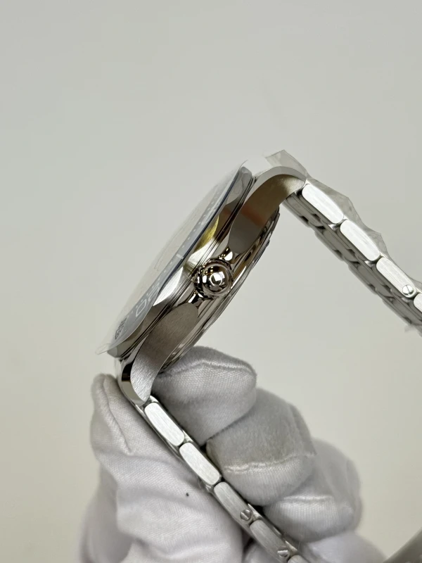 Omega Diver 300M Omega Co‑Axial Master Chronometer 42 mm 210.30.42.20.06.001 4