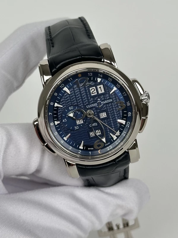 Ulysse Nardin GMT ± Perpetual 42mm 320-60 3