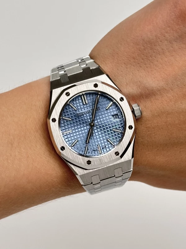 Audemars Piguet Royal Oak Selfwinding "50th Anniversary" 37 mm 15550ST.OO.1356ST.04 9