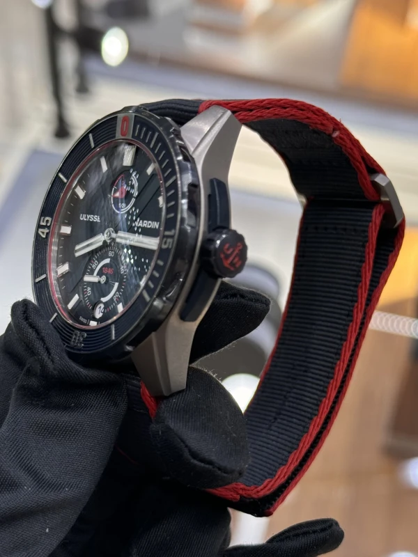 Ulysse Nardin Chronometer 44 'Nemo Point' 1183-170LE/93-NEMO 4