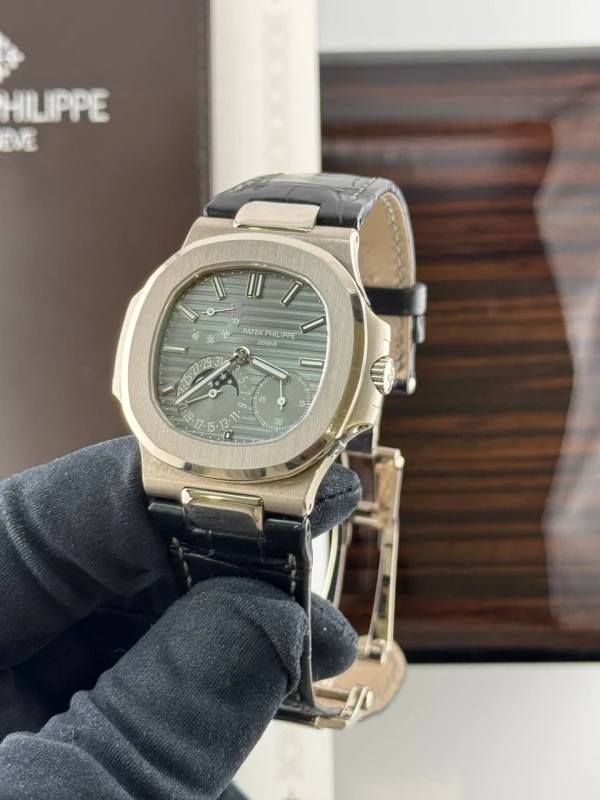 Patek Philippe 5712 5712G-001 8