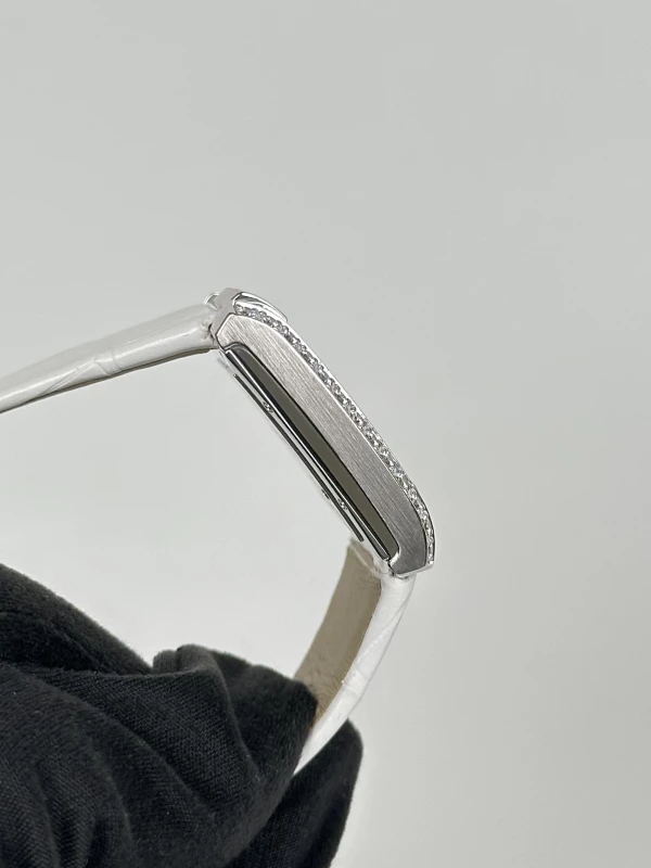 Harry Winston Avenue Squared А2 AVSQTZ38WW009 5