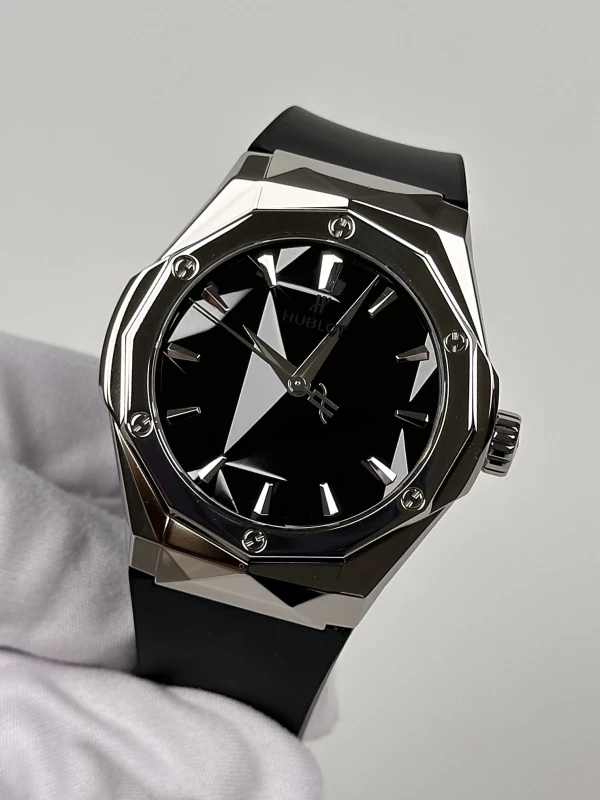 Hublot Orlinski Titanium 550.NS.1800.RX.ORL19 4