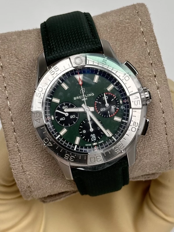Breitling B01 CHRONOGRAPH 42 AB0146101L1X1 3