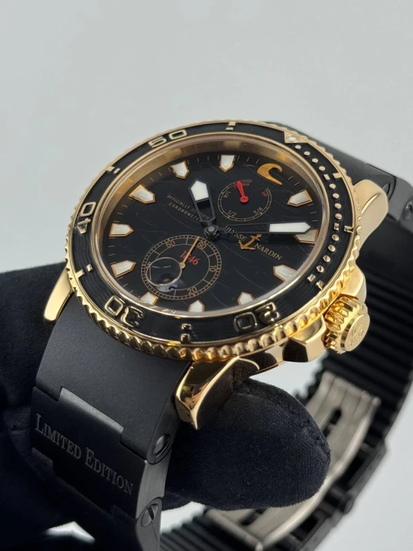 Ulysse Nardin Marine Black Surf 42,7 mm 266-37LE-3B 4