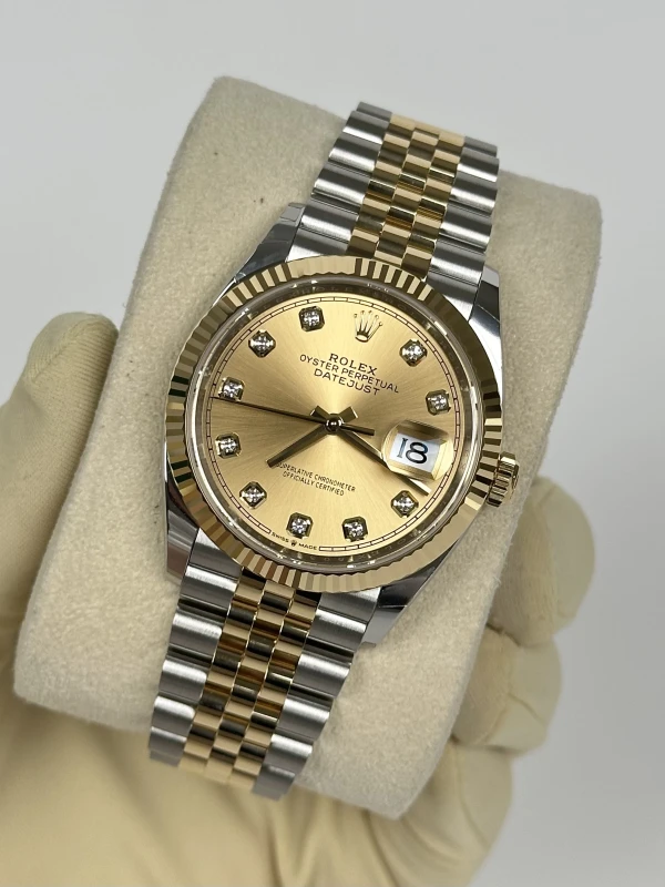 Rolex 36 MM, OYSTERSTEEL AND YELLOW GOLD 126233-0017 3