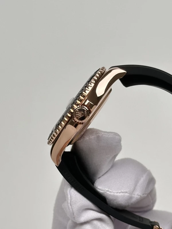 Rolex 40mm Everose Gold 126655-0002 6