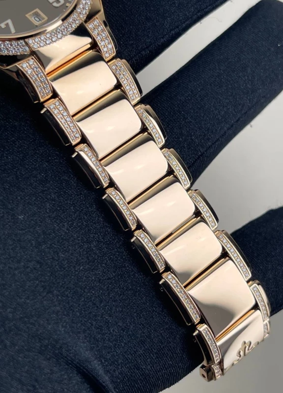 Patek Philippe 7300 7300/1201R-010 6