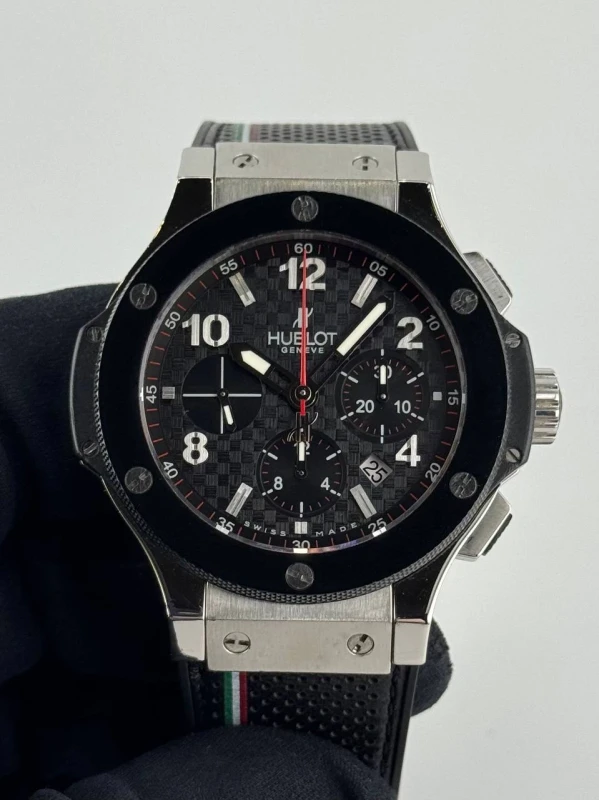 Hublot  STEEL CERAMIC 301.SB.131.RX 2