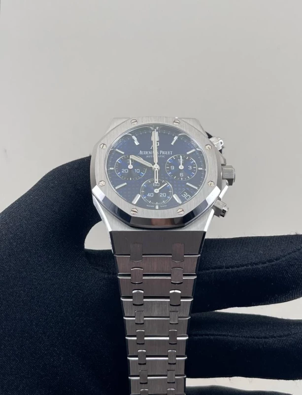 Audemars Piguet SELFWINDING CHRONOGRAPH 26239BC.OO.1220BC.01 5