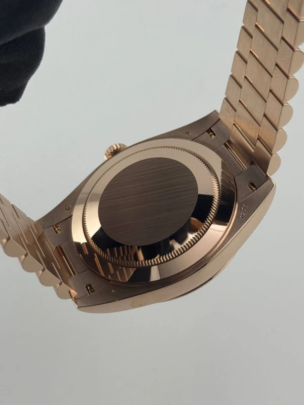 Rolex 40 mm Everose Gold 228235-0002 8