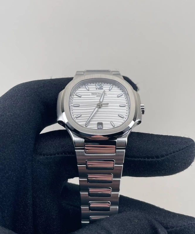 Patek Philippe Lady 7118 7118/1A-010 5