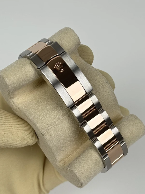 Rolex 36mm Steel and Everose Gold 126231-0022 4