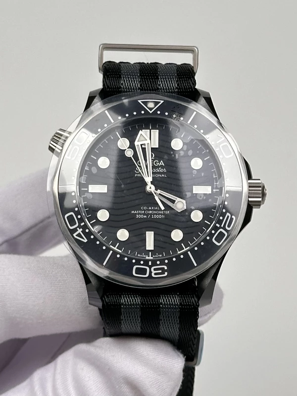 Omega Diver 300m Co Axial Master Chronometer 210.92.44.20.01.002 2