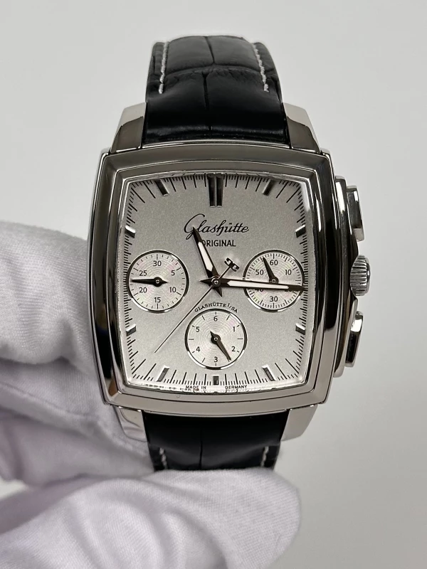 Glashutte Original Vintage Seventies Senator Karree 39-31-53-52-04 2
