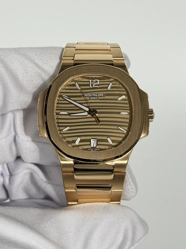 Patek Philippe Lady 7118 7118/1R-010 3