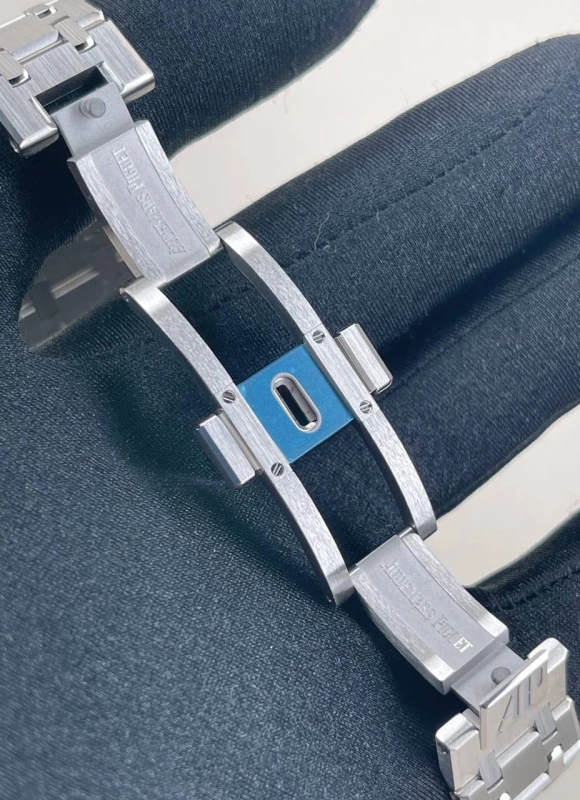 Audemars Piguet Selfwinding 37 mm 15551ST.ZZ.1356ST.06 6