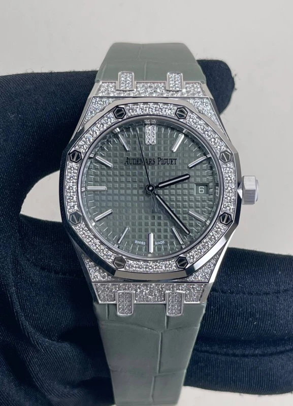 Audemars Piguet 15551BC.ZZ.D405CR.01 7