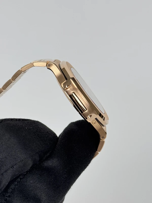 Patek Philippe NAUTILUS 5712/1R-001 4