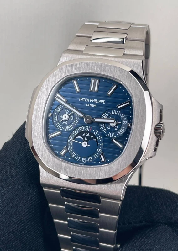 Patek Philippe 5740 5740/1G-001 2