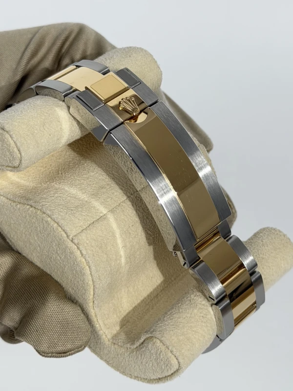 Rolex Date 41 mm Steel and Yellow Gold 126613ln-0002 4