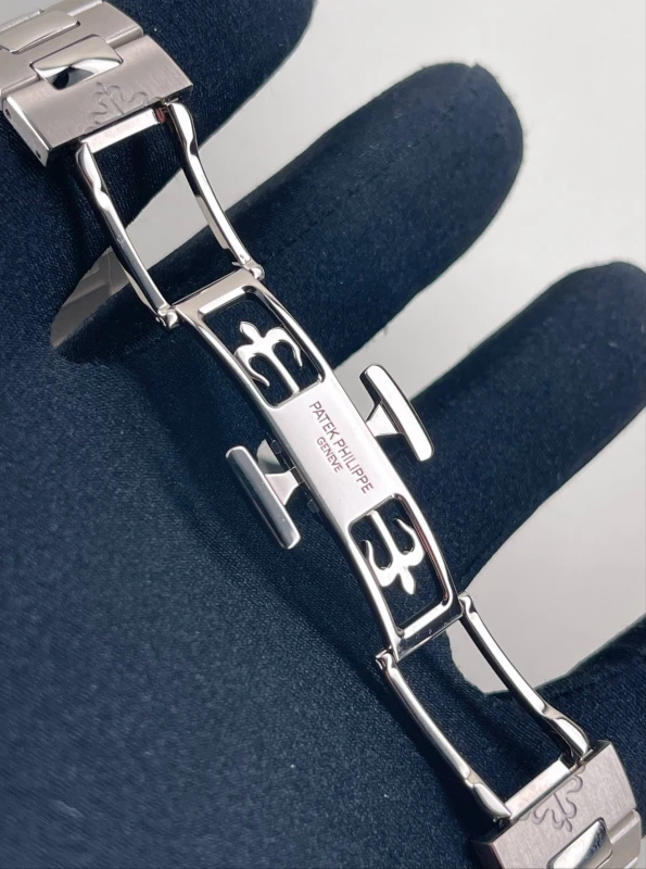 Patek Philippe 5740 5740/1G-001 6