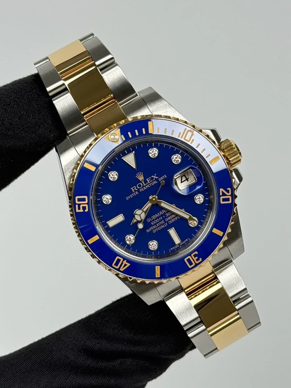 Rolex Date 40mm Steel and Yellow Gold Ceramic 8 diamond 116613 blue dial 8 diamond 2