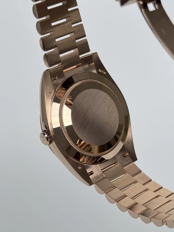 Rolex 40 mm Everose Gold 228235-0025 8