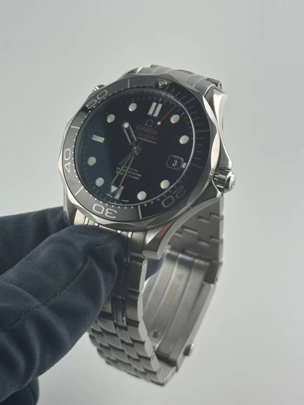 Omega Diver 300M Co-Axial 41 mm 212.30.41.20.01.003 6