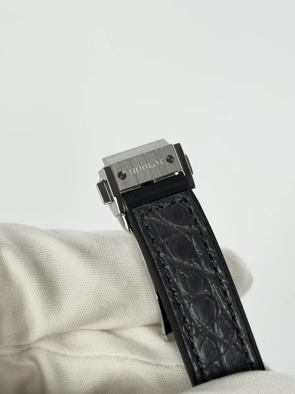 Hublot Quartz 581.NX.7071.LR.1104 5