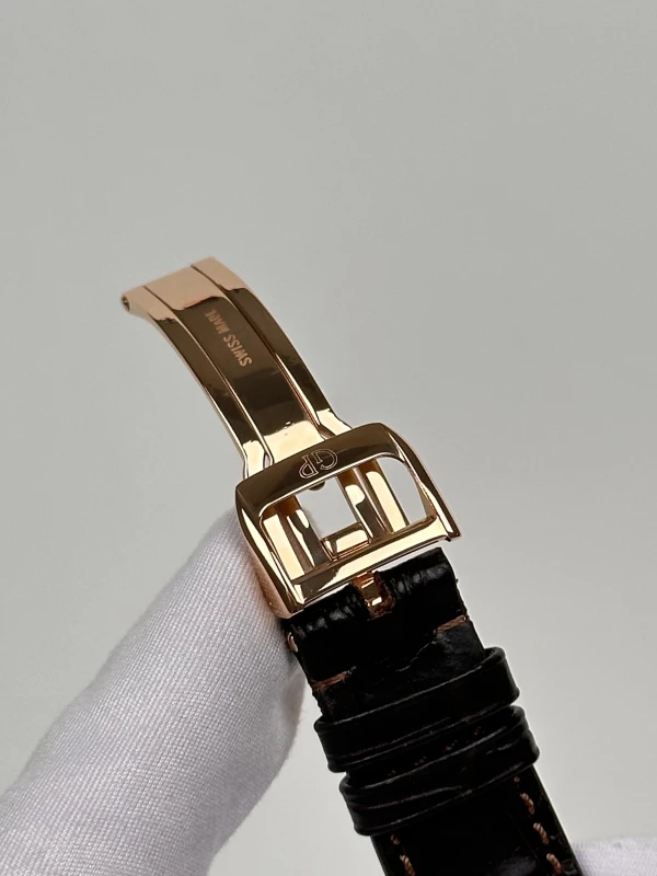 Girard Perregaux Large Date 27600-52-121-BACA 8