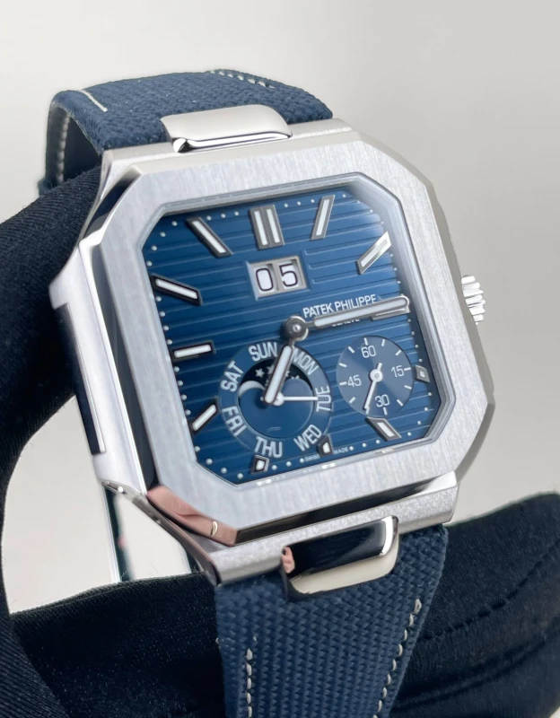 Patek Philippe 5822P-001 3