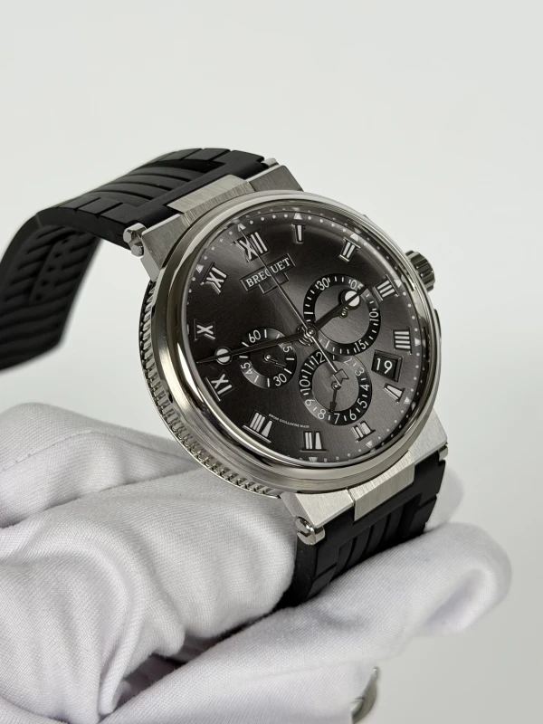 Breguet Chronograph 5527TI/G2/5WV 3
