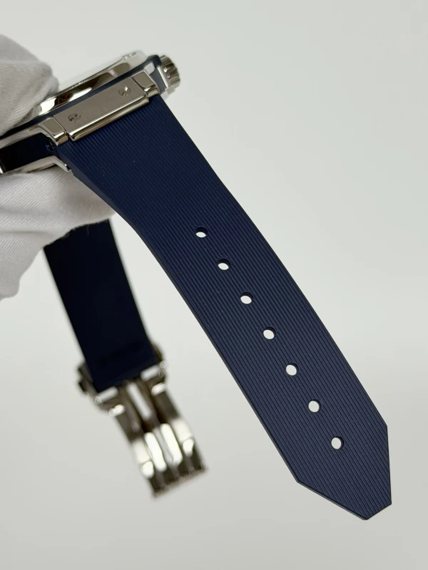 Hublot Bang Steel Blue Diamonds 38mm  361.SX.7170.LR.1204 4