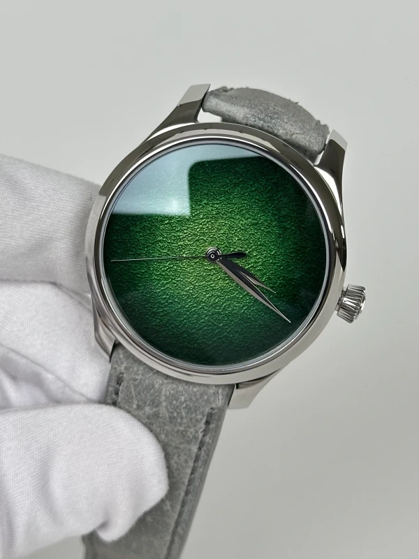 H. Moser & Cie CENTRE SECONDS CONCEPT LIME GREEN 1200-1233 4