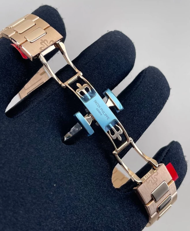 Patek Philippe Lady 7118 7118/1R-010 7
