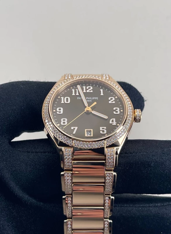Patek Philippe 7300 7300/1201R-010 5