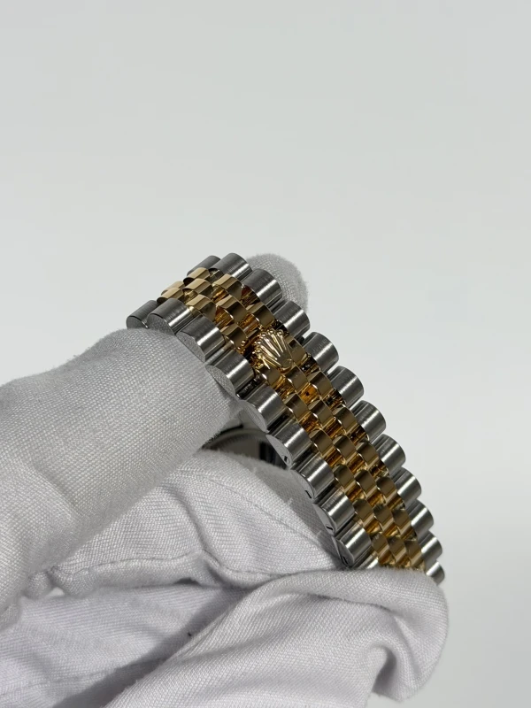 Rolex 31mm Steel and Yellow Gold 278273-0020 5