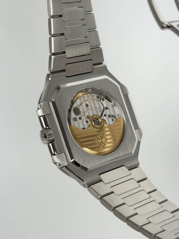 Patek Philippe 5821/1A-001 5