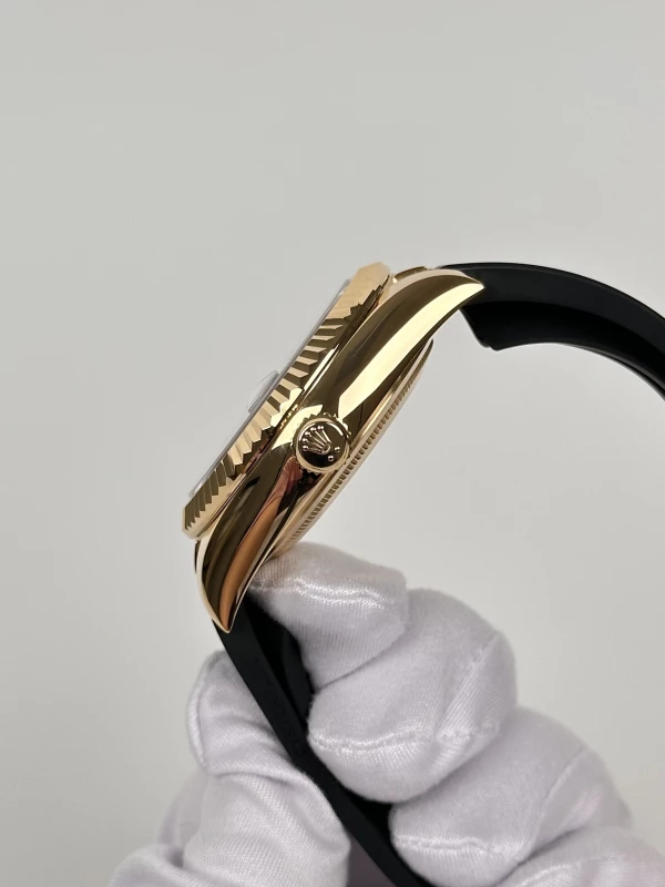 Rolex 42mm Yellow Gold 326238-0009 6