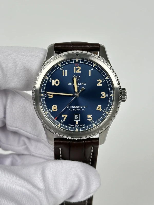 Breitling 8 Automatic 41  A17315101C1X1 2
