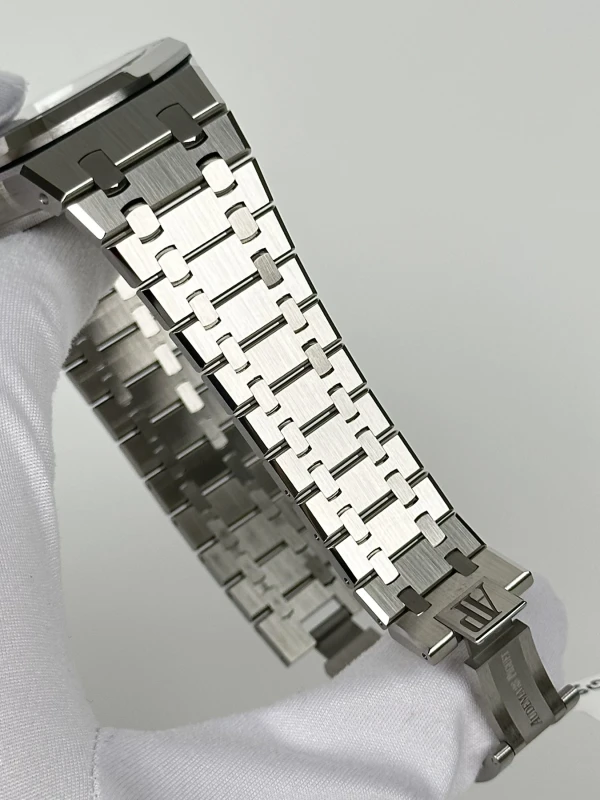 Audemars Piguet Selfwinding Chronograph 41 mm 2022 "50th Anniversary" 26240ST.OO.1320ST.02 6