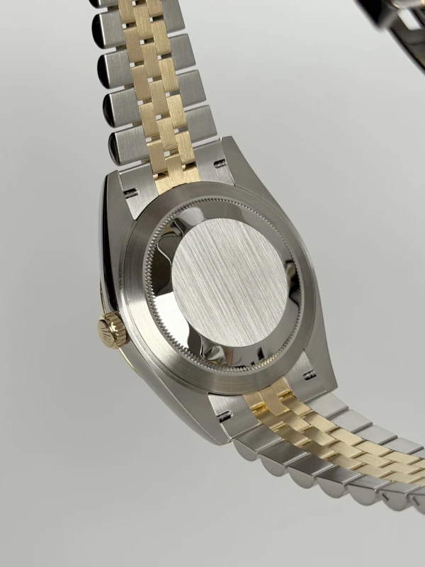 Rolex 41 mm, Oystersteel and yellow gold 126333-0012 4